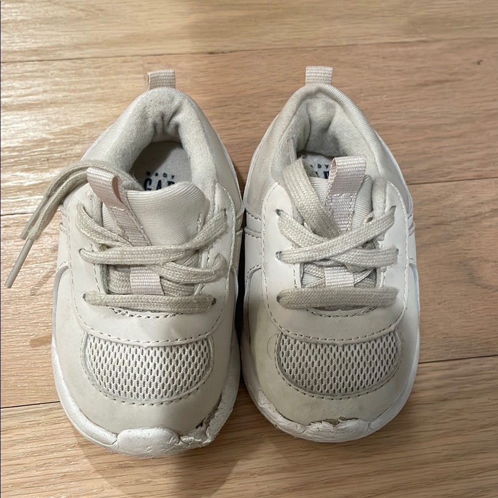 Baby Gap 12-18 mos. Sneakers